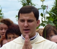 Ks. mgr Kamil Krakowski. ( Parafia św. Maksymiliana Kolbe w Płońsku). - Krakowski